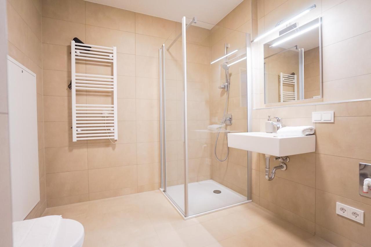 Boutique Studio With Terrace And Pool Wiedeń Zewnętrze zdjęcie